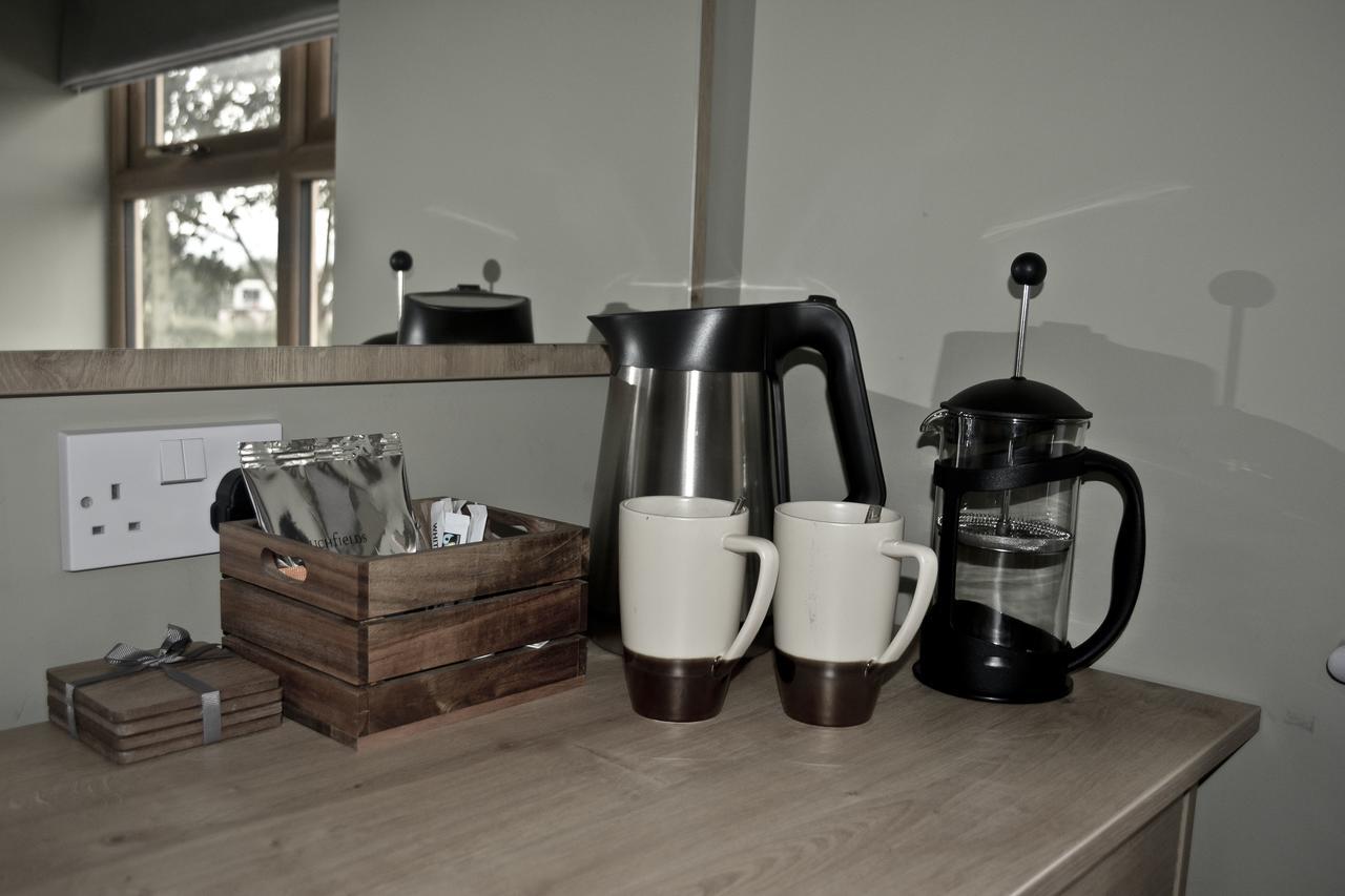 The Ugly Duckling Bed & Breakfast Telford Eksteriør bilde