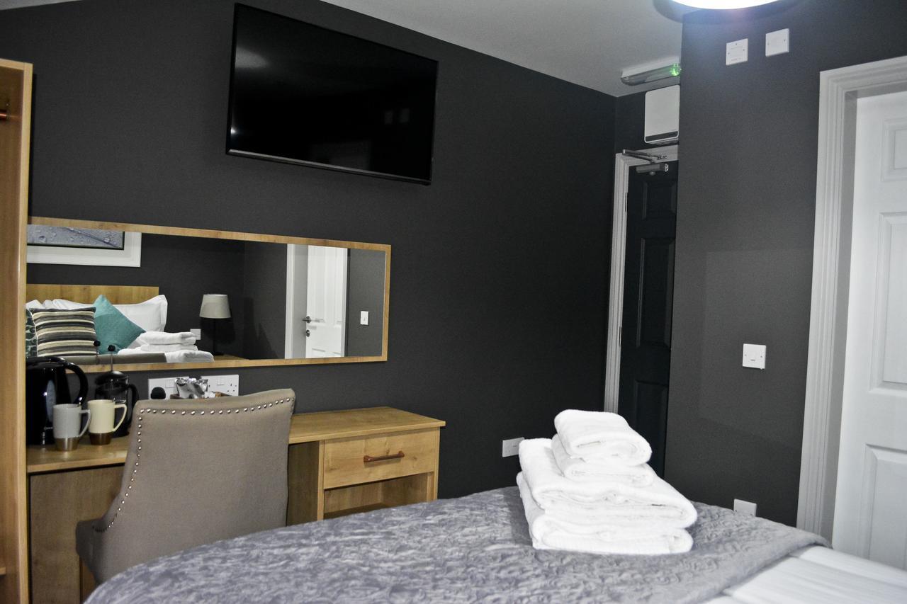 The Ugly Duckling Bed & Breakfast Telford Eksteriør bilde